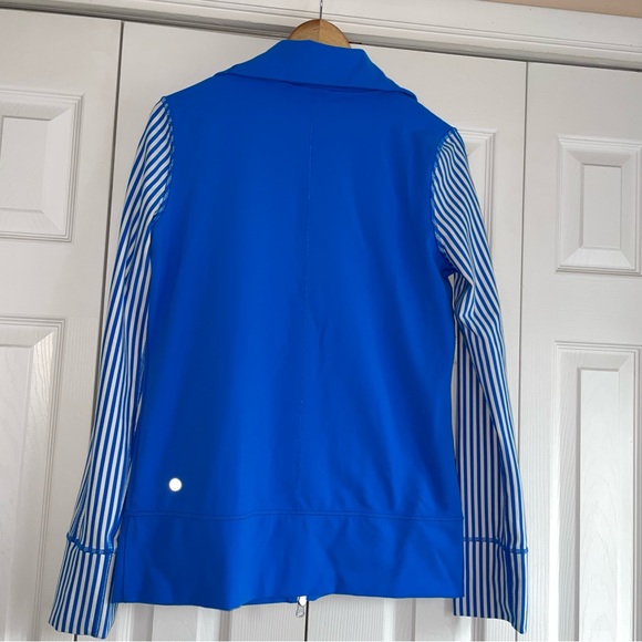 Lululemon jacket size 10 - Picture 2 of 8